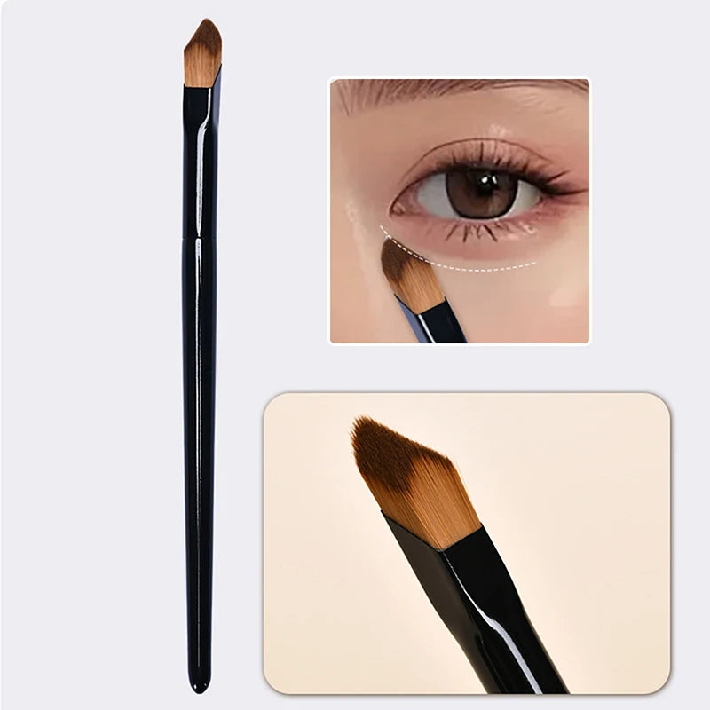 Angled Highlighter & Contour Makeup Brush – Synthetic Hair